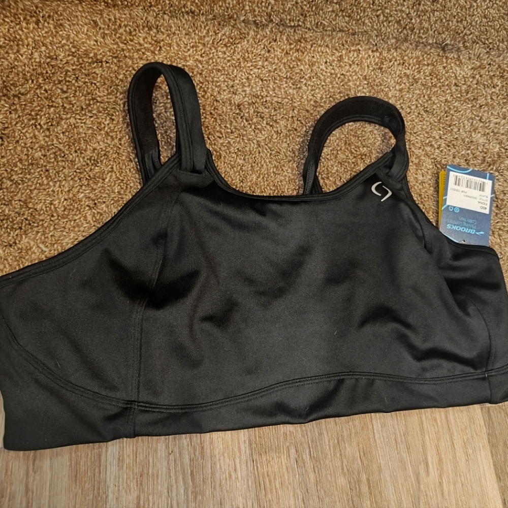 NWT Brooks Running bra